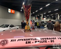 Der Sonderpreis auf dem Rallye Trabant